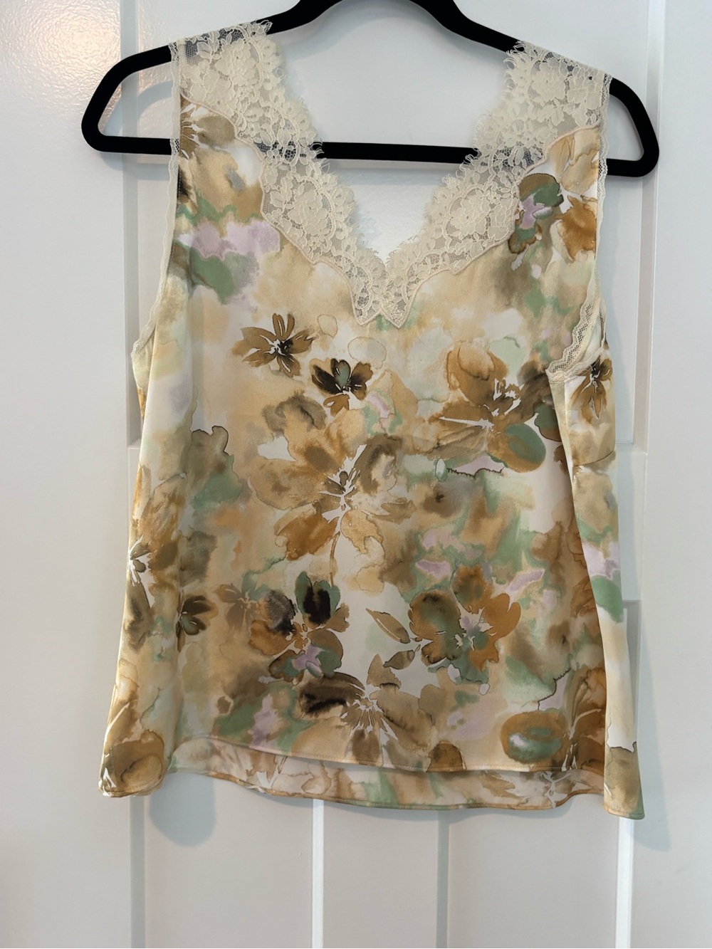 Silky Floral Lace V-Neck Tank Top - Beige/Green med Misty Top  6901 - Picture 4 of 7